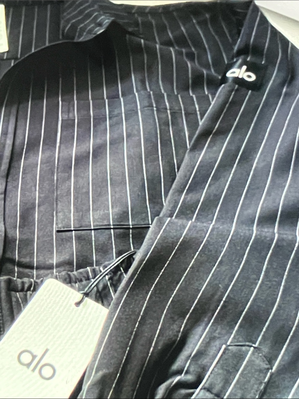 ALO Yoga Black Pinstripe Button Down Shirt Set Women’s Size M - Picture 9 of 9
